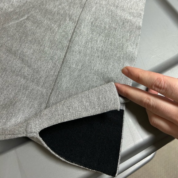 2/$75💥- SWEATER | Women’s Calvin Klein sweater size small - Picture 12 of 12